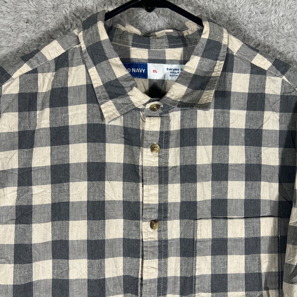 Old Navy Button Down Shirt Mens XL Gray Gingham Plaid Long Sleeve Built-In Flex